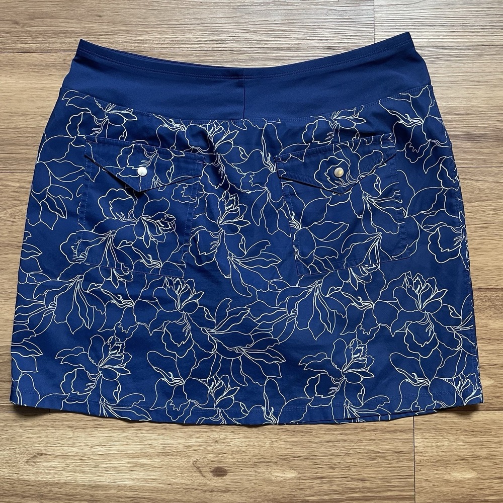 Cypress Club blue/white flower skort size L 2 back snap pockets, 2 front pockets - Picture 2 of 9